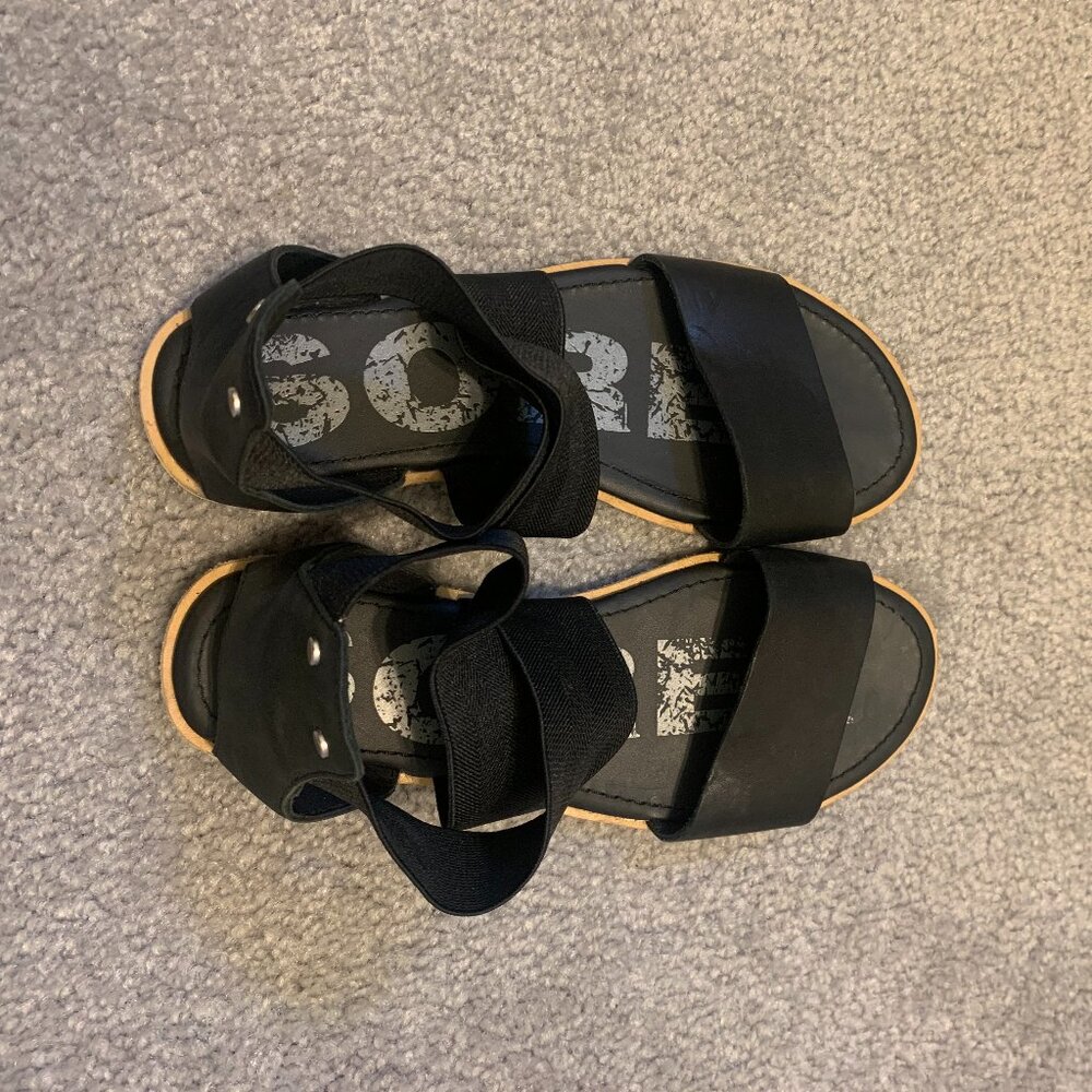 Sorel Ella II Women's Leather Sandals Cross Strap Flat Summer Shoe Size 6